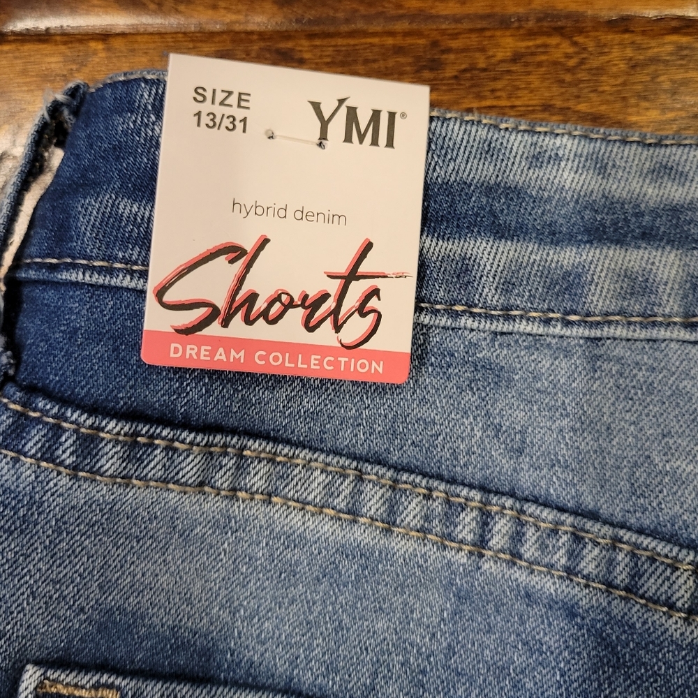 NWT YMI Jean Shorts Size 13/31 - Picture 8 of 8